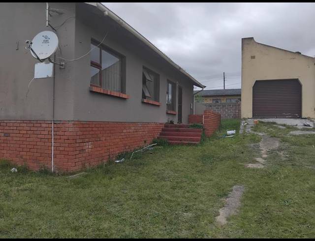 3 BEDROOM HOUSE FOR SALE IN MTHATHA CENTRAL